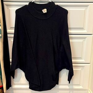Kerisma Black Shortsleeve Sweater